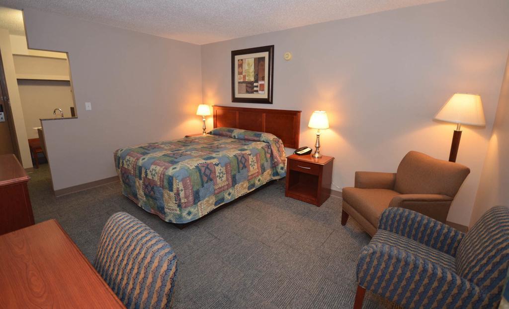 Travelodge Hanna Canada Grey Bagian luar foto