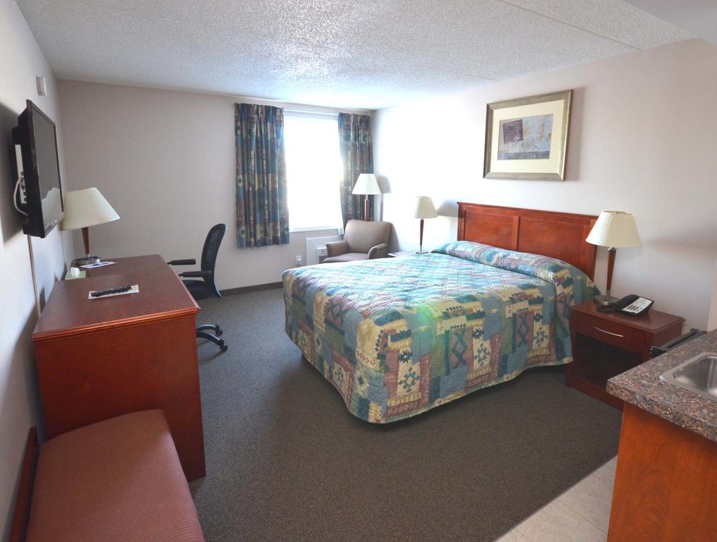 Travelodge Hanna Canada Grey Ruang foto