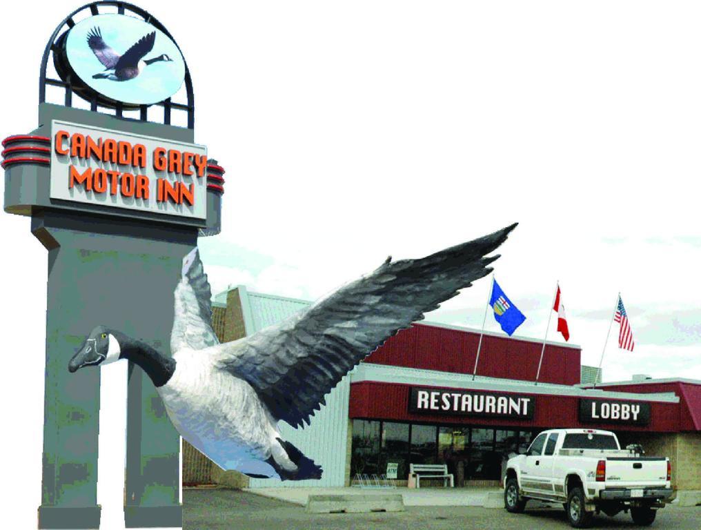 Travelodge Hanna Canada Grey Bagian luar foto