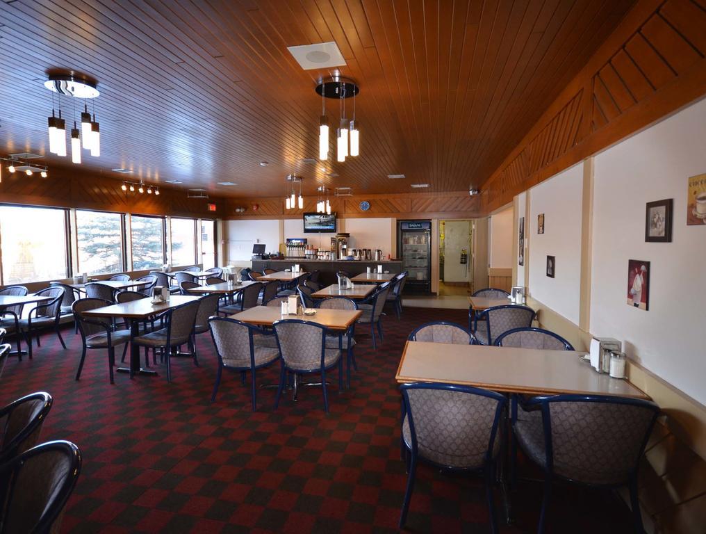 Travelodge Hanna Canada Grey Bagian luar foto